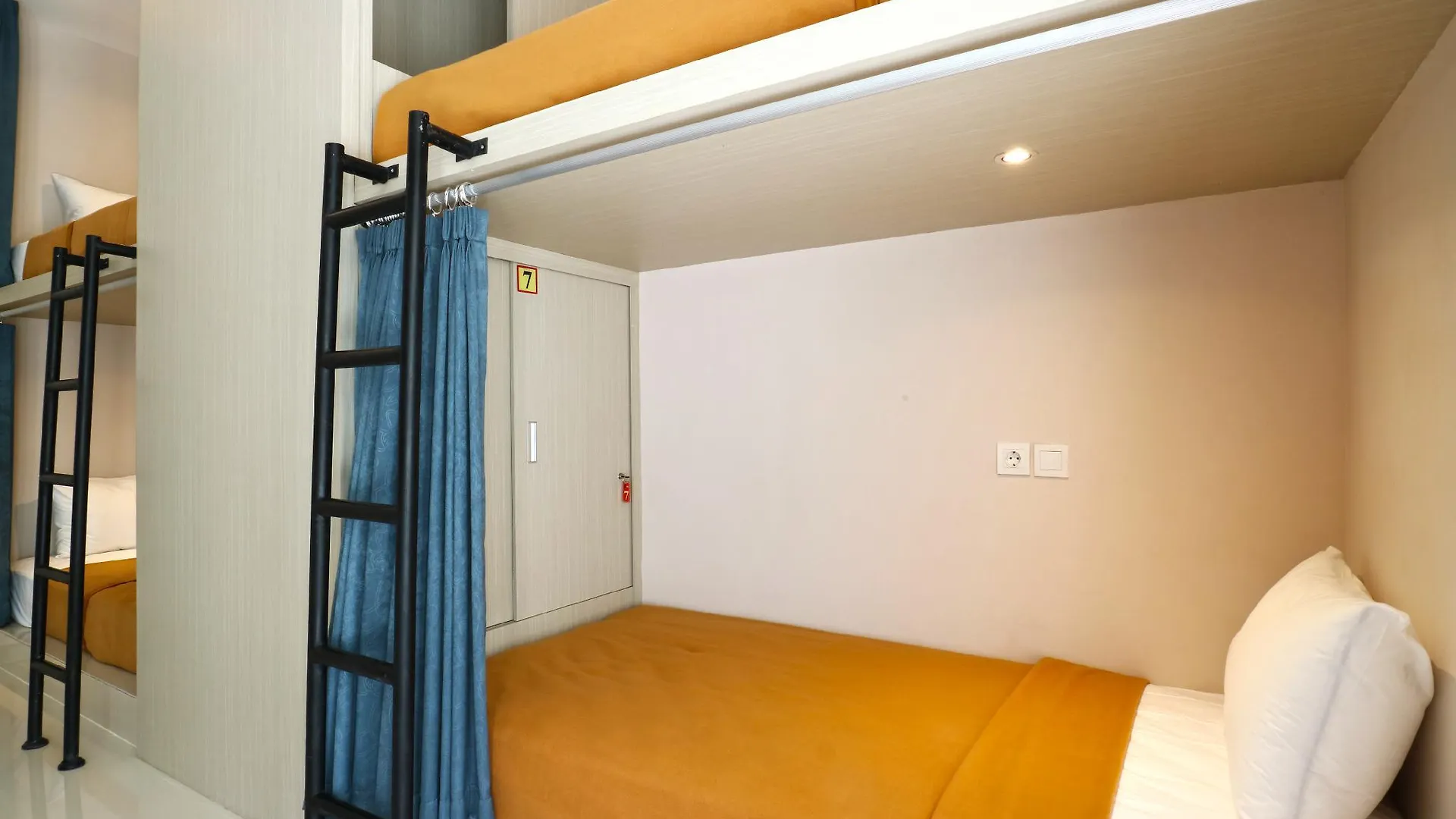 Taste Of Bali Hostel Kuta  Guest house