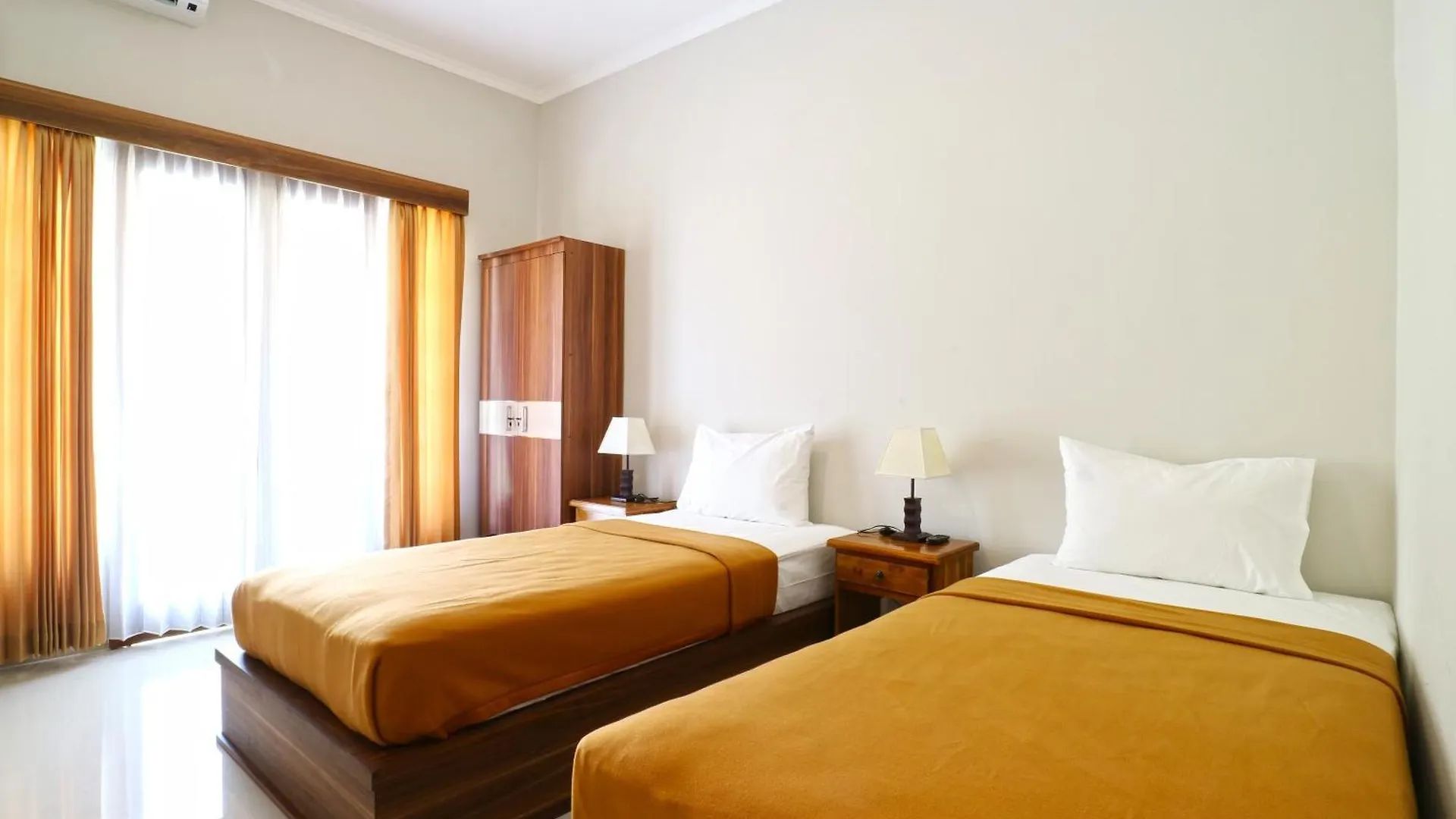 Taste Of Bali Hostel Kuta Lombok Indonesien