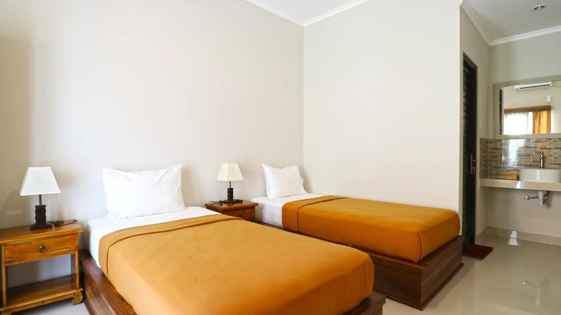Taste Of Bali Hostel Kuta Lombok Indonesien