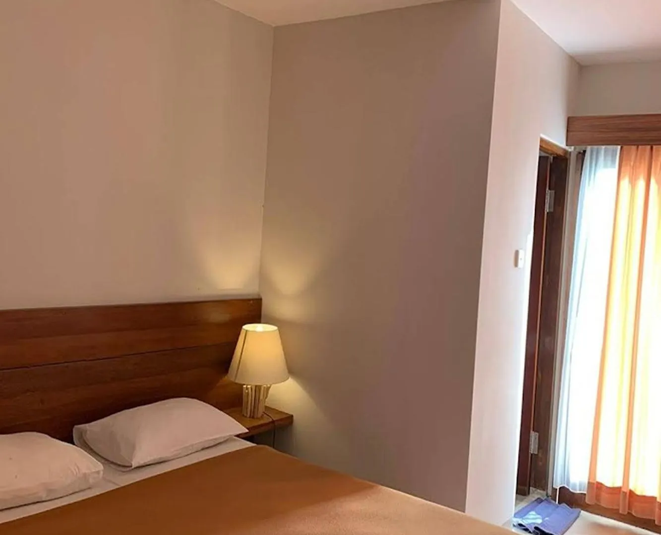 Taste Of Bali Hostel Kuta Lombok Indonesien